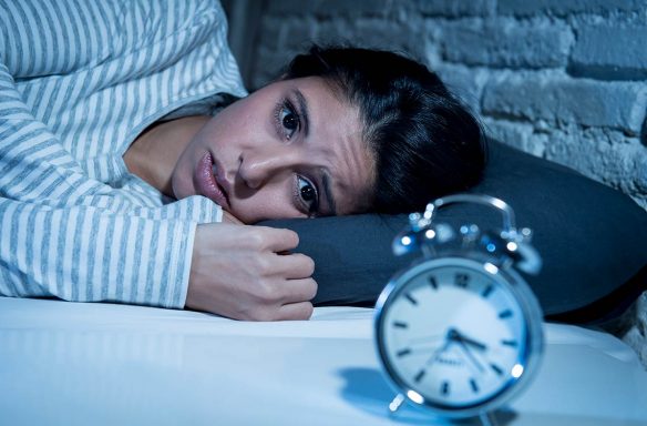 La ciencia afirma que dormir cinco minutos más tras el despertador es una  pésima idea. Podemos evitarlo fácilmente con nuestro iPhone